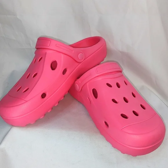 CROCS Shoes Crocs Classic Mens Clogs Sandsls Fuchsia Fun Size